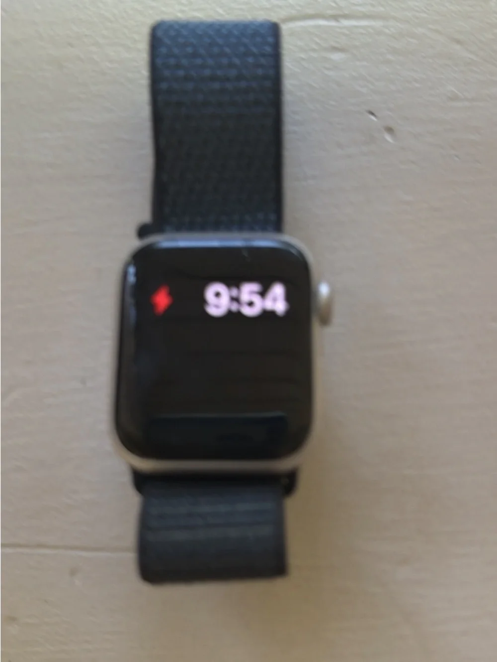 Apple Watch SE (2nd Generation) GPS + Cellular with Navy nylon Sport Loop Band